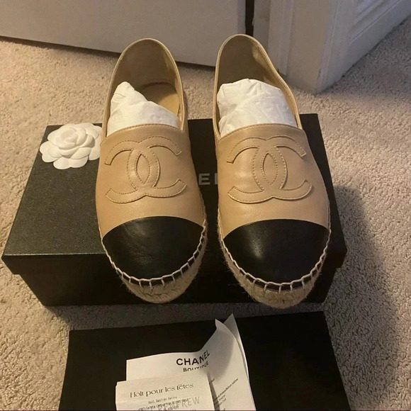✨❗️SOLD❗️CHANEL ESPADRILLE✨ - Picture 2 of 7